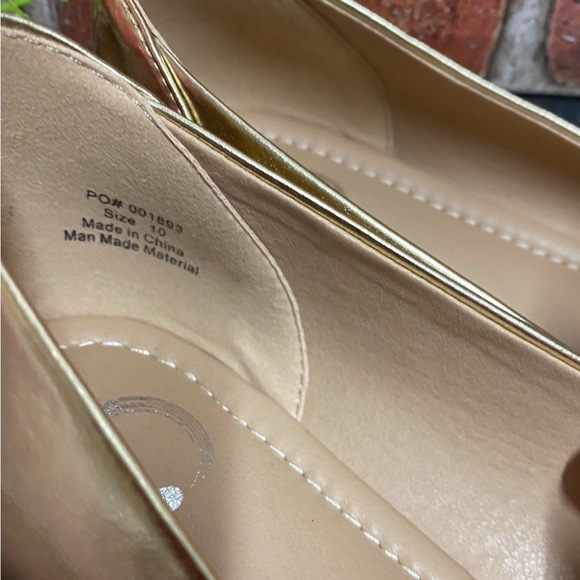 Women’s Comfort Ballet Kavn Flats - Picture 9 of 9